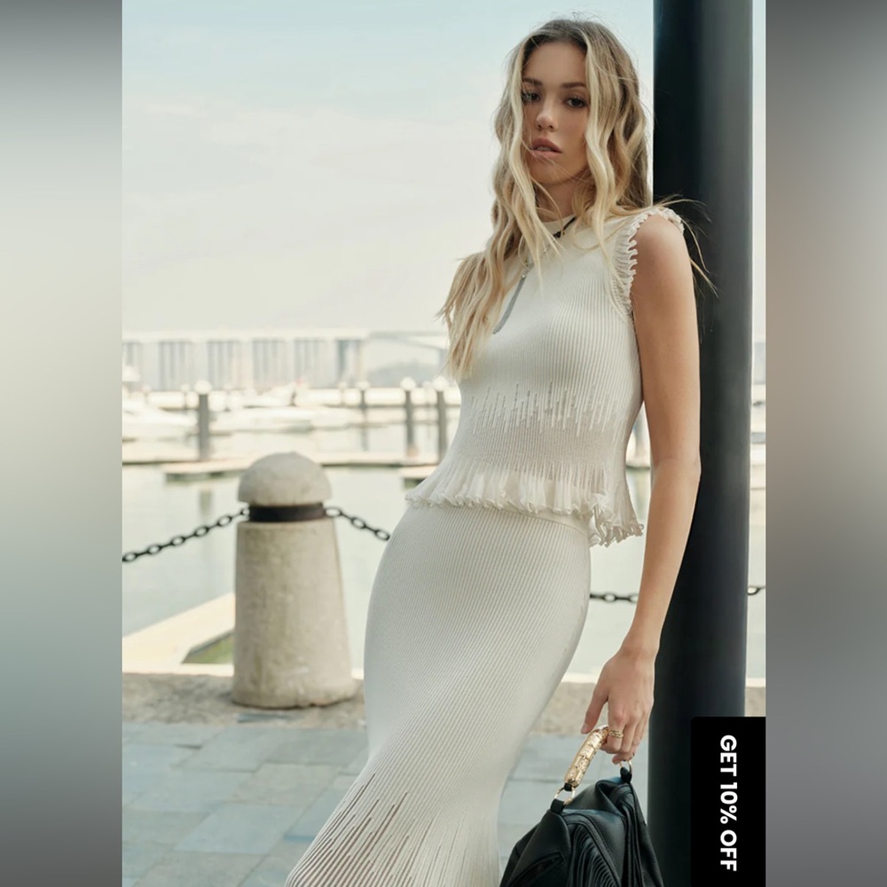 Commense Cream Skirt Set